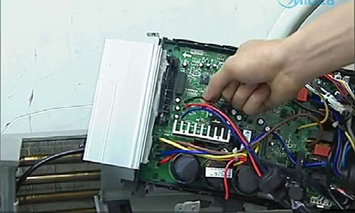 罗平美的空调电话是多少